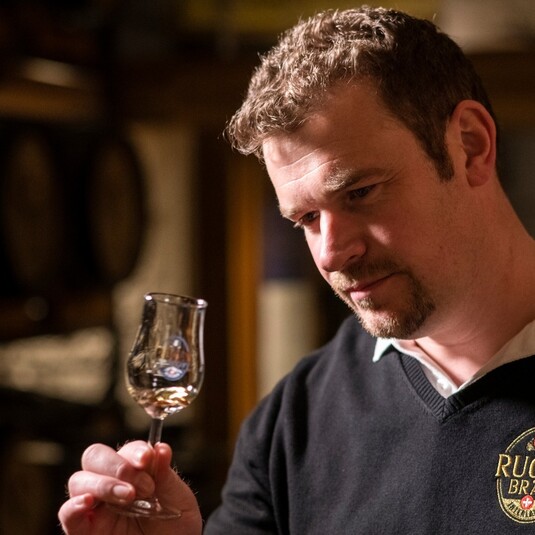 Nous faisons les présentations :