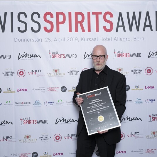 Produkte der Rugen Distillery dreifach ausgezeichnet