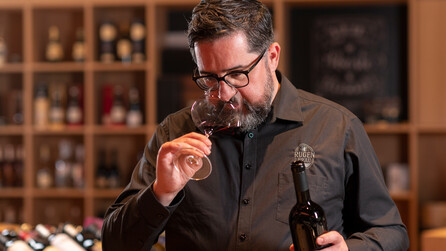 Bruno Loncao - Wine Expert